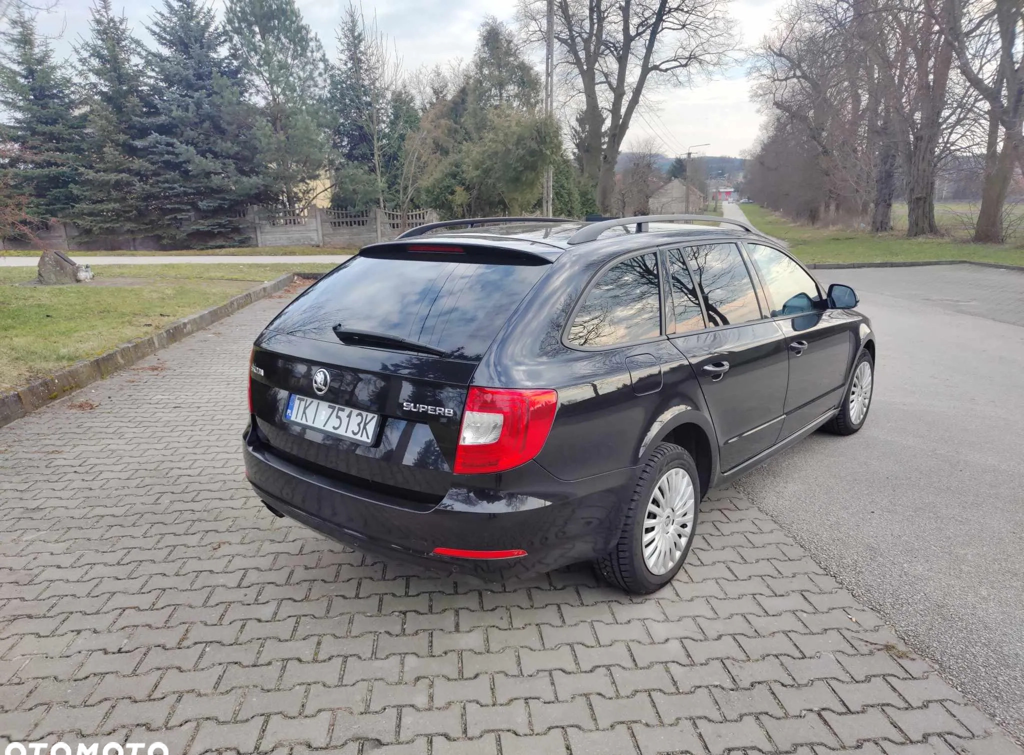 Skoda Superb cena 41500 przebieg: 90000, rok produkcji 2014 z Wałbrzych małe 172